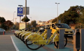 Otopark tabelaları güneş enerjisi ile çalışacak