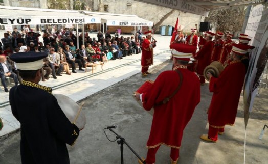 Kutlu Doğum Etkinliği Eyüp Sultan Meydanı'nda Daha Bir Anlamlı