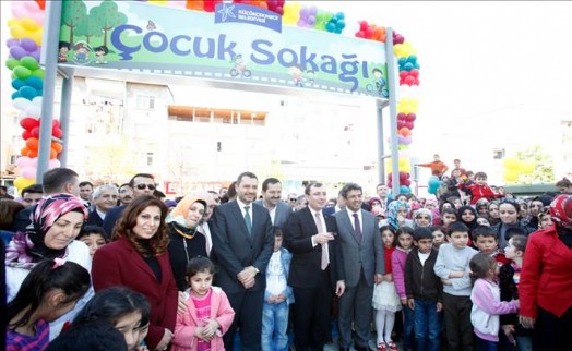 KÜÇÜKÇEKMECE'DE ÇOCUKLARA ÖZEL SOKAK