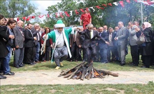 YÜZLERCE YILLIK GELENEK KAĞITHANE'DE YAŞATILIYOR
