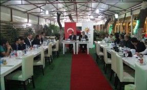 AK PARTİ KADIKÖY YEREL BASIN MENSUPLARIYLA BULUŞTU