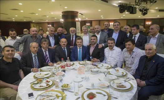 BAŞKAN USTA, İLÇE ESNAFI İLE BULUŞTU
