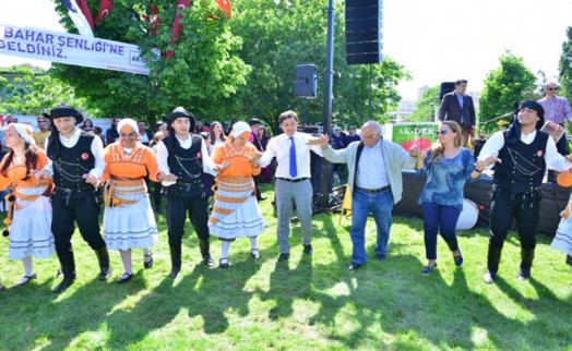 BEŞİKTAŞ BELEDİYESİ 'BAHARA MERHABA' DEDİ