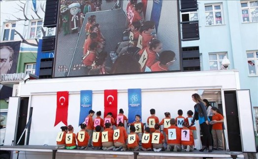 ENGELLİ ÖĞRENCİLERE BÜYÜK HİZMET