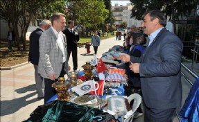 GAZİOSMANPAŞA'DA ENGELLİ KURSİYERLER ESERLERİNİ KERMESTE SERGİLİYOR