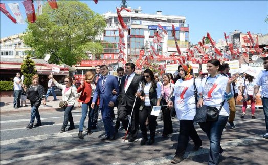 İşitme Engelliler İçin Farkındalık Yürüyüşü