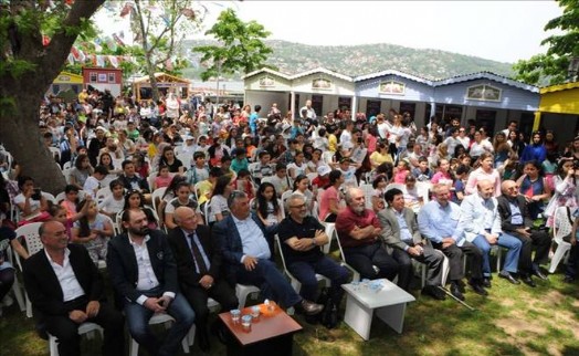 EDEBİYAT GÜNLERİ TÜM HIZIYLA DEVAM EDİYOR