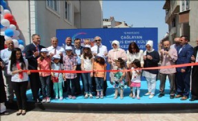 KÜLTÜR MERKEZİ AÇILIŞINDA KURDELEYİ ÇOCUKLAR KESTİ