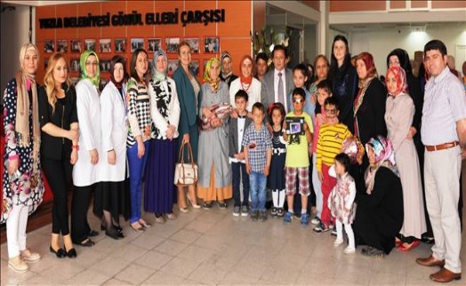 Başkan Yazıcı ve Eşi, Çocukların Dileklerini Gerçekleştirdi