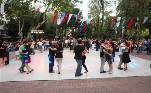 19 Mayıs, Atatürk`ün En Sevdiği Dans Olan Tango ile Kutlandı