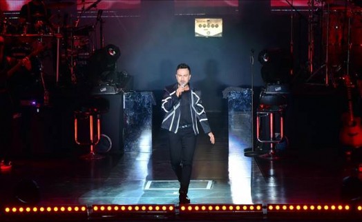 BEŞİKTAŞ'TA MEGA STAR TARKAN RÜZGARI