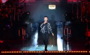 BEŞİKTAŞ'TA MEGA STAR TARKAN RÜZGARI