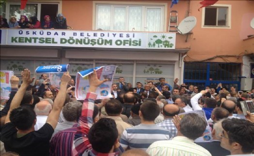 ÜSKÜDAR'DA KENTSEL DÖNÜŞÜM OFİSİ AÇILIŞINA BÜYÜK İLGİ