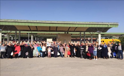 48 yıllık evli çifte Başkan Aydın'dan sürpriz