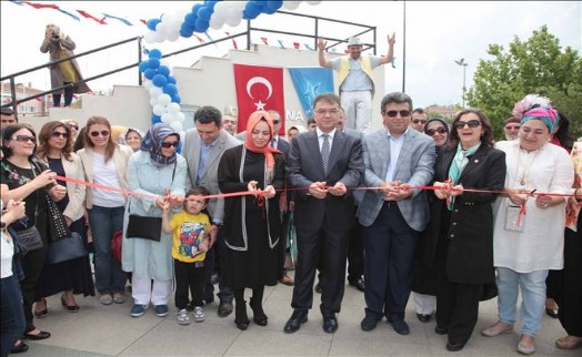GİRİŞİMCİ KADINLAR KÜÇÜKÇEKMECE'DE BİRARAYA GELDİ