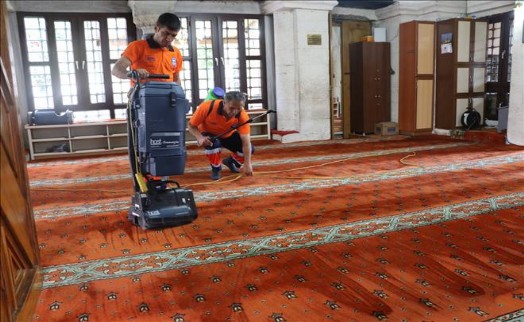 Eyüp Belediyesi Temizlik İşleri Ramazan Hazırlığına Başladı