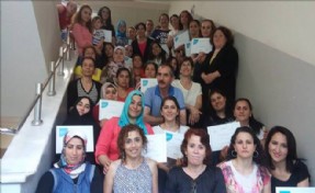 Maltepe Kent Konseyi?nin İşbirliğiyle Yürütülen Anne Destek Projesi İlk Mezunlarını Verdi