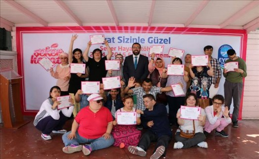 Özel Çocuklar Karne Sevincini Yaşadı