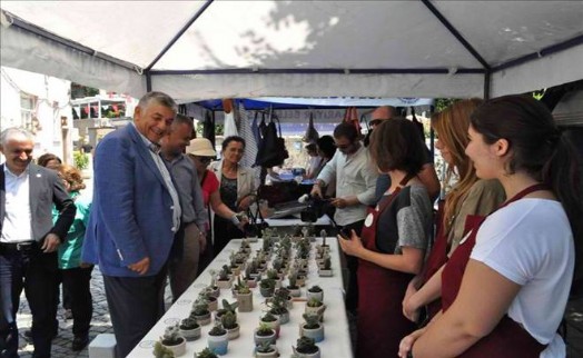 EMİRGAN´DA SANAT BİR BAŞKA GÜZEL
