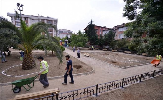 Maltepe´de Parklar Yaza Hazır