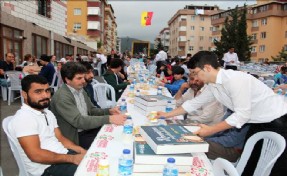 Ramazan Coşkusu Ataşehir Sokaklarında