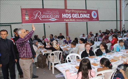 GÜLTEPELİLERDEN MAHALLE İFTARINA YOĞUN İLGİ