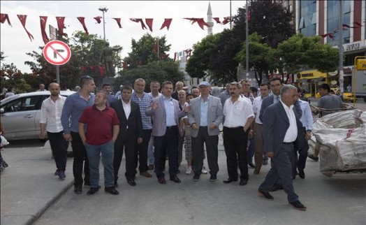 BAŞKAN USTA, BAĞLARBAŞI CADDESİ ESNAFIYLA BİRARAYA GELDİ