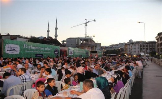 Alibeyköy´de Farklı ve Anlamlı Bir İftar