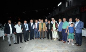 BAŞKAN ALTINOK ÖZ KARTAL OTO SANAYİ SİTESİ ESNAFIYLA İFTARDA BULUŞTU
