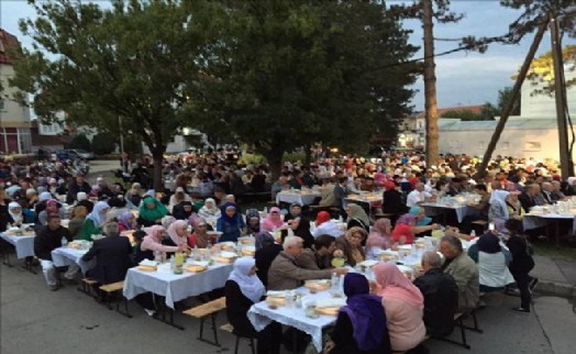 Eyüp Belediyesi Ramazan´da Balkanları unutmadı