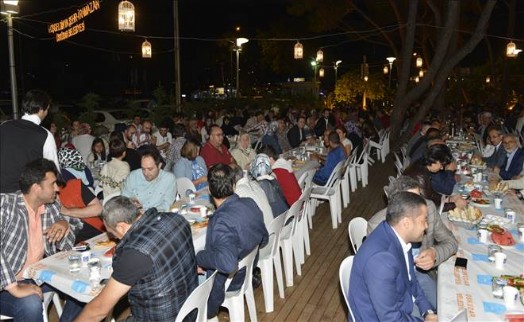 Binlerce Üsküdarlı sahurda buluştu