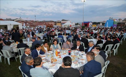 STK´LAR ÇEKMEKÖY´DE İFTARDA BULUŞTU