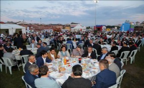 STK´LAR ÇEKMEKÖY´DE İFTARDA BULUŞTU