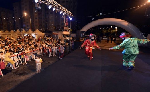 MALTEPE´DE RAMAZAN DOLU DOLU GEÇİYOR