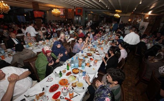 Kartal´da Şehit Yakınları ve Gaziler İftarda Buluştu