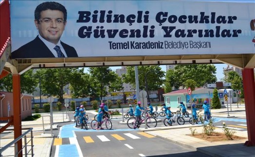 ÇOCUKLARA BİSİKLET EĞİTİMİ
