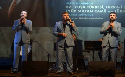 Ramazan Akşamlarında Sohbet ve Müzik Keyfi