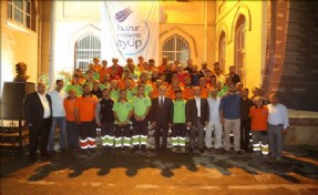 Eyüp Sultan´ın Hizmetkârları Sahurda Buluştu