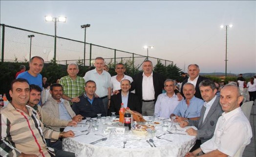 ÜMRANİYE BELEDİYESİ, İFTARDA SPOR CAMİASIYLA BİR ARAYA GELDİ