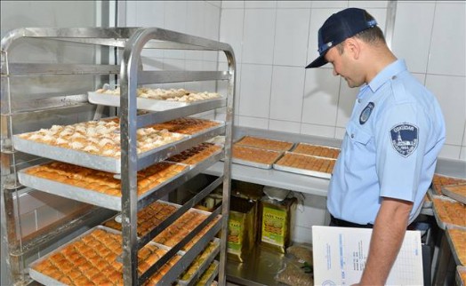 ÜSKÜDAR´DA İMALATHANELERE BAYRAM BASKINI