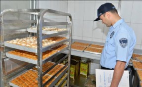 ÜSKÜDAR´DA İMALATHANELERE BAYRAM BASKINI