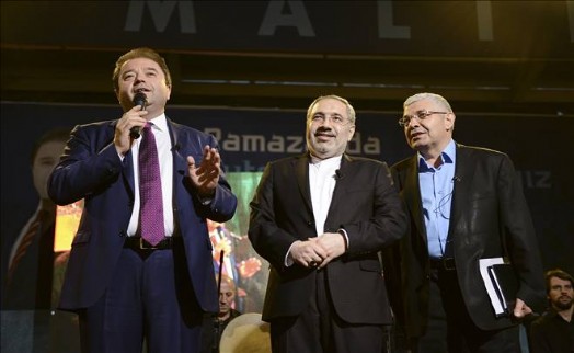 Kadir Gecesi´nde Maltepe´de İran Rüzgarı