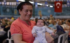 Umut Bebek ?Sevgi Sofrası?na Konuk Oldu