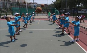 Eyüp´te Çocuklar ve Gençler Çok Şanslı