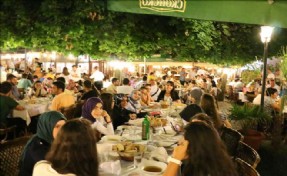 Liseli Gençlerin Balkan Turu Devam Ediyor