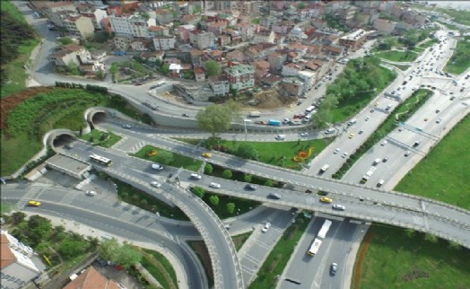 YOLLAR YENİLENİYOR KAZALAR ÖNLENİYOR