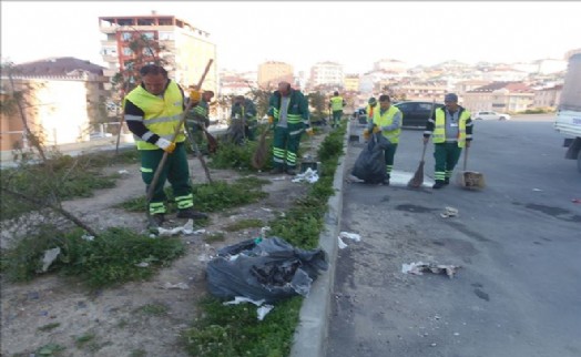 MALTEPE´NİN TEMİZLİĞİ İÇİN 24 SAAT ÇALIŞIYORLAR