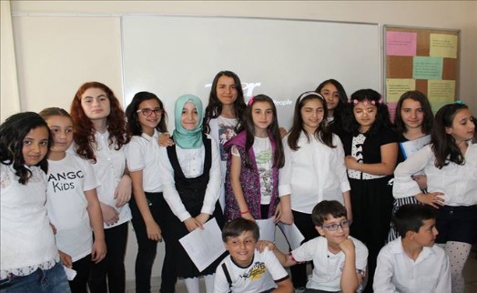 Bilgi Evleri Öğrencilerinden Organik Marul