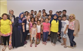 ?Kiralık Aşk?ın Oyuncuları Somalı Çocuklara Kucak Açtı