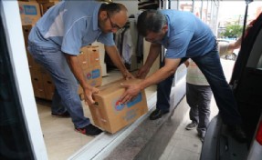 Belediyeden Sıcak Yemek ve Erzak Yardımı